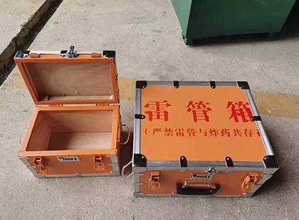 呼和浩特不同材质的雷管箱性能上有什么区别？